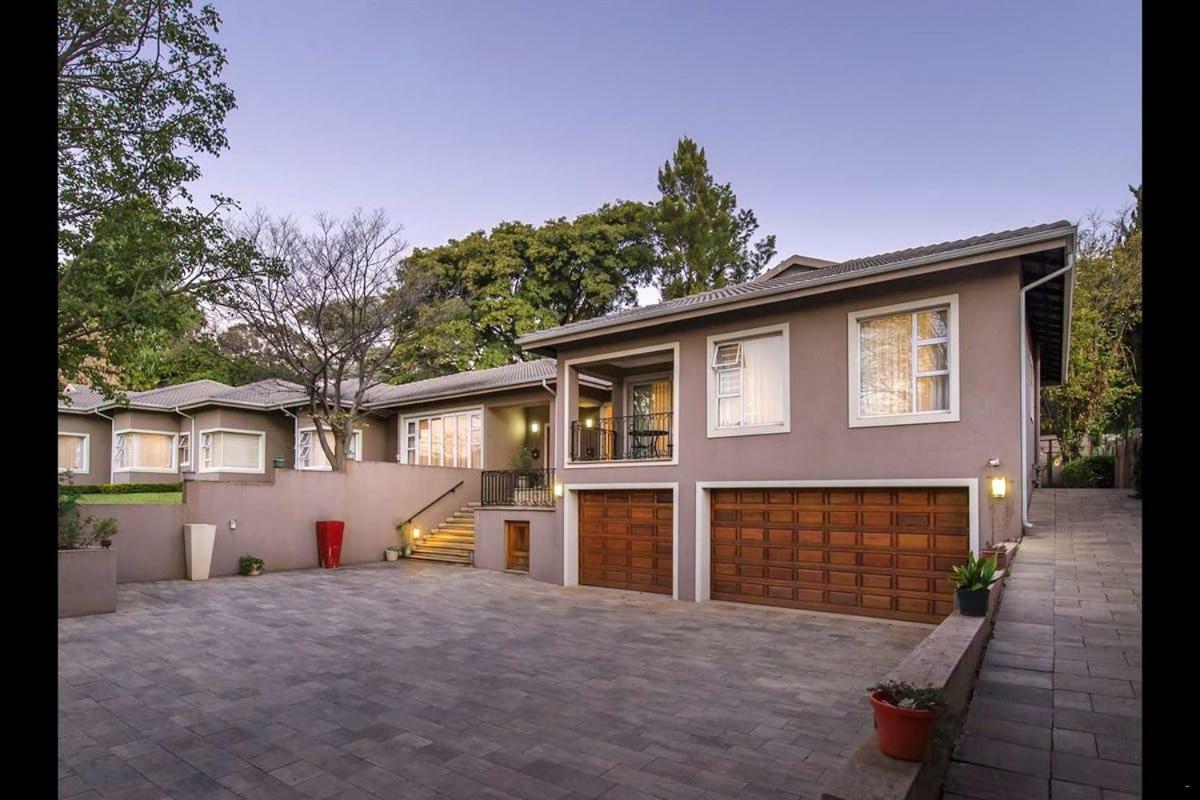 6 On Acacia Bed & Breakfast Johannesburg Dış mekan fotoğraf